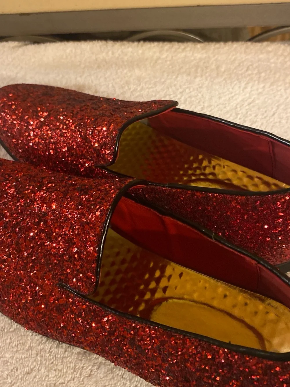 Source Unknown Red Glitter Men's Slip-On Loafers